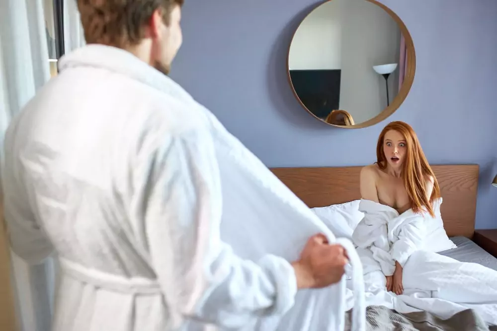 Homme se pose des questions sur la taille de son sexe